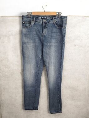 Ava & Viv Jeans Women's Size 14 Wide 14W Blue Boyfriend Crop Denim Jean